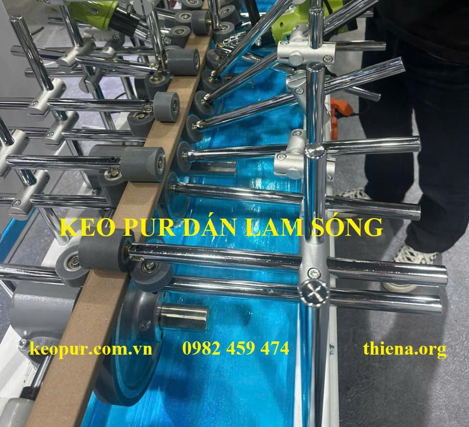 KEO PUR DÁN PVC LÀM TẤM ỐP LAM SÓNG